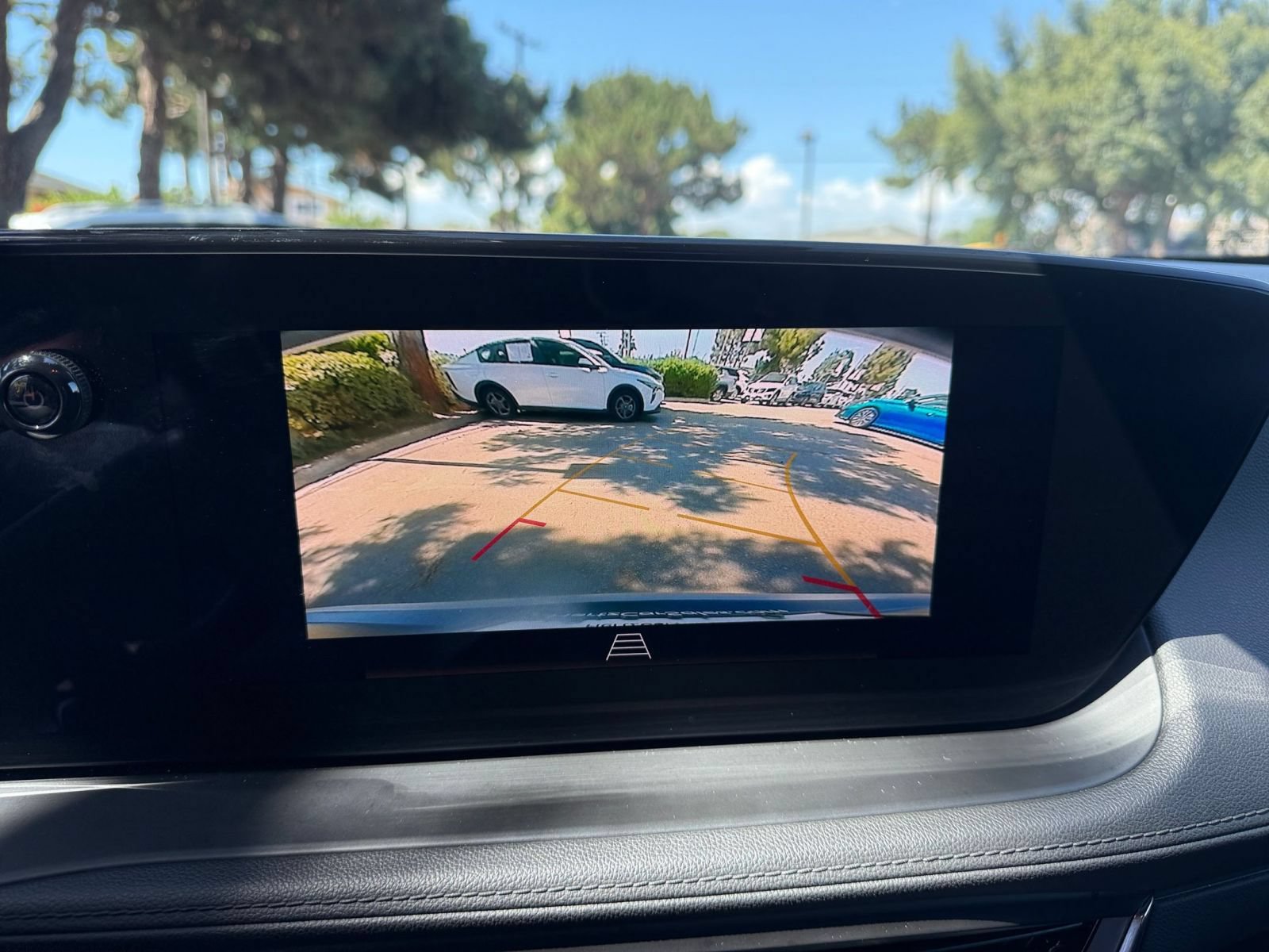 Used 2025 Buick Encore GX Preferred AWD/4WD image 20