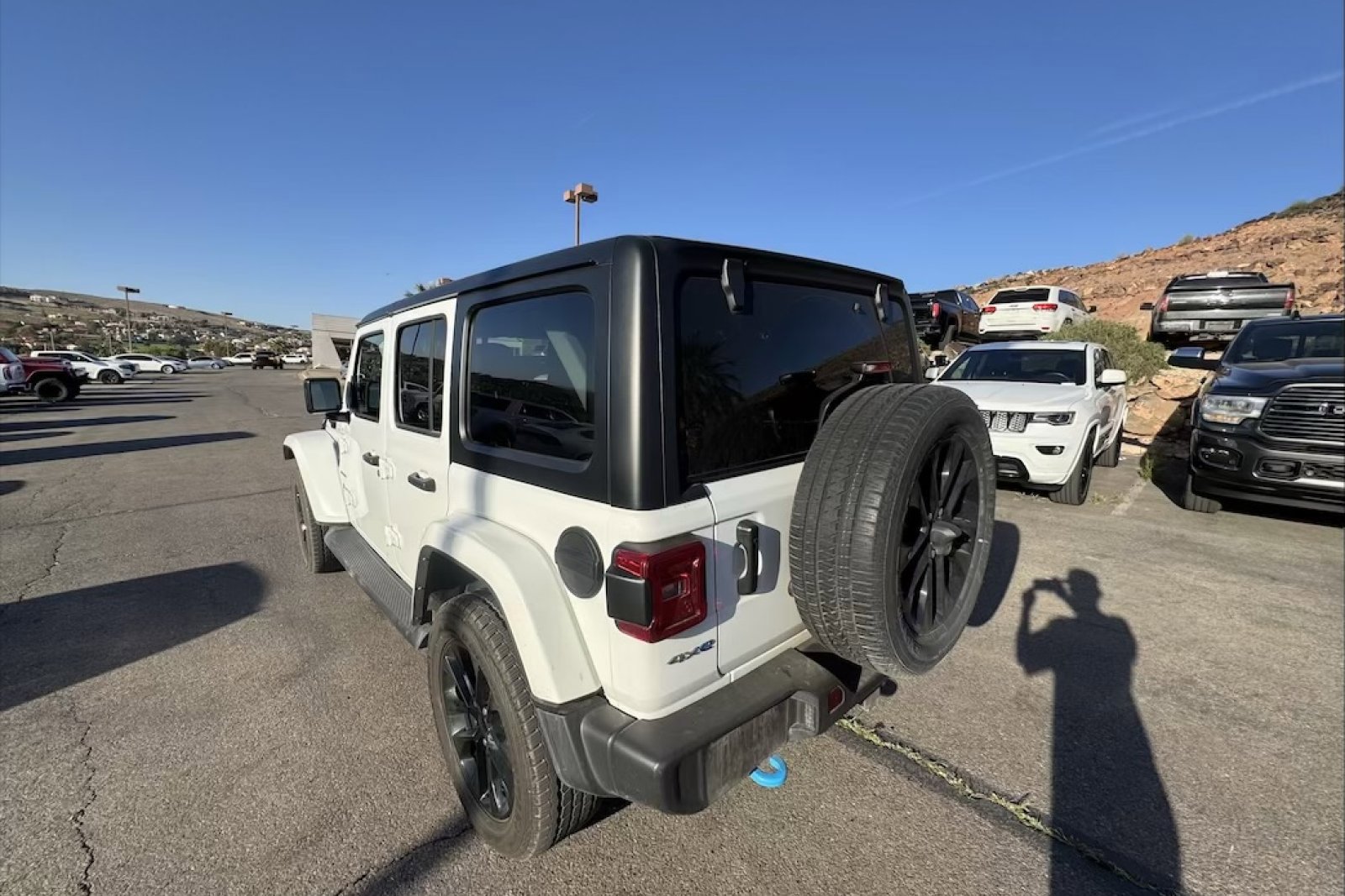 Used 2022 Jeep Wrangler Unlimited Sahara image 3
