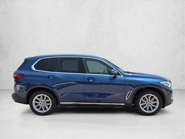 Used 2021 BMW X5 xDrive45e w/ Executive Package 3 AWD/4WD image 4