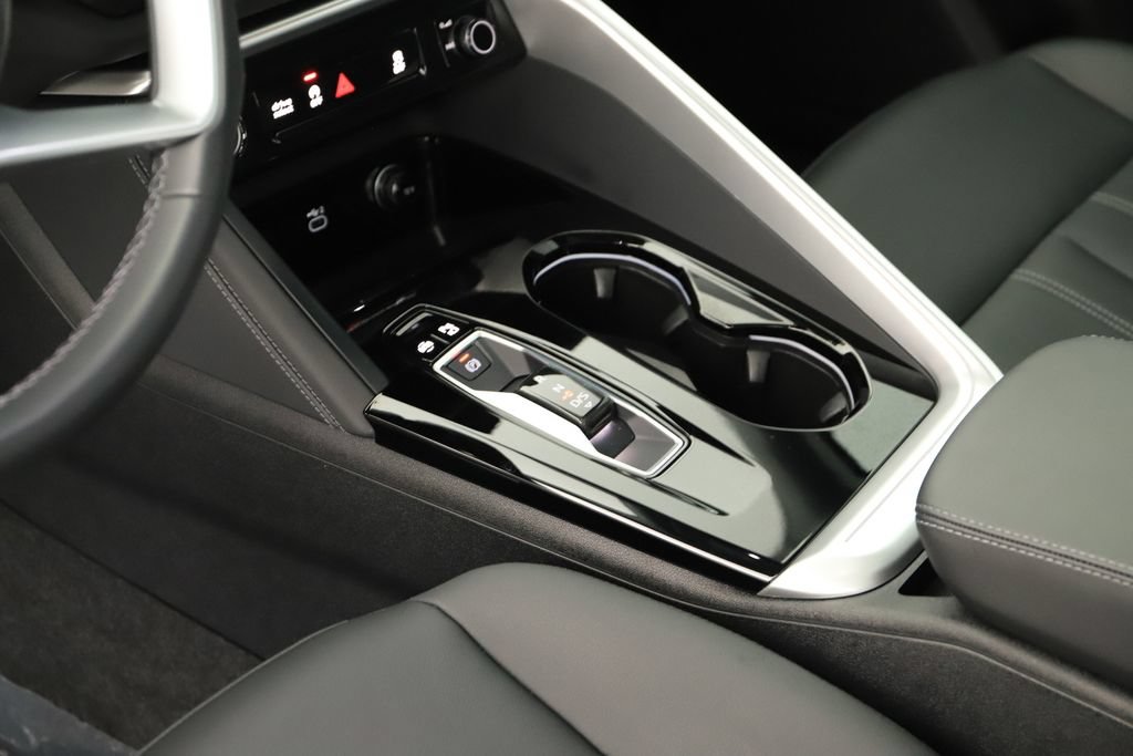 Certified 2025 Audi Q5 Premium AWD/4WD image 17