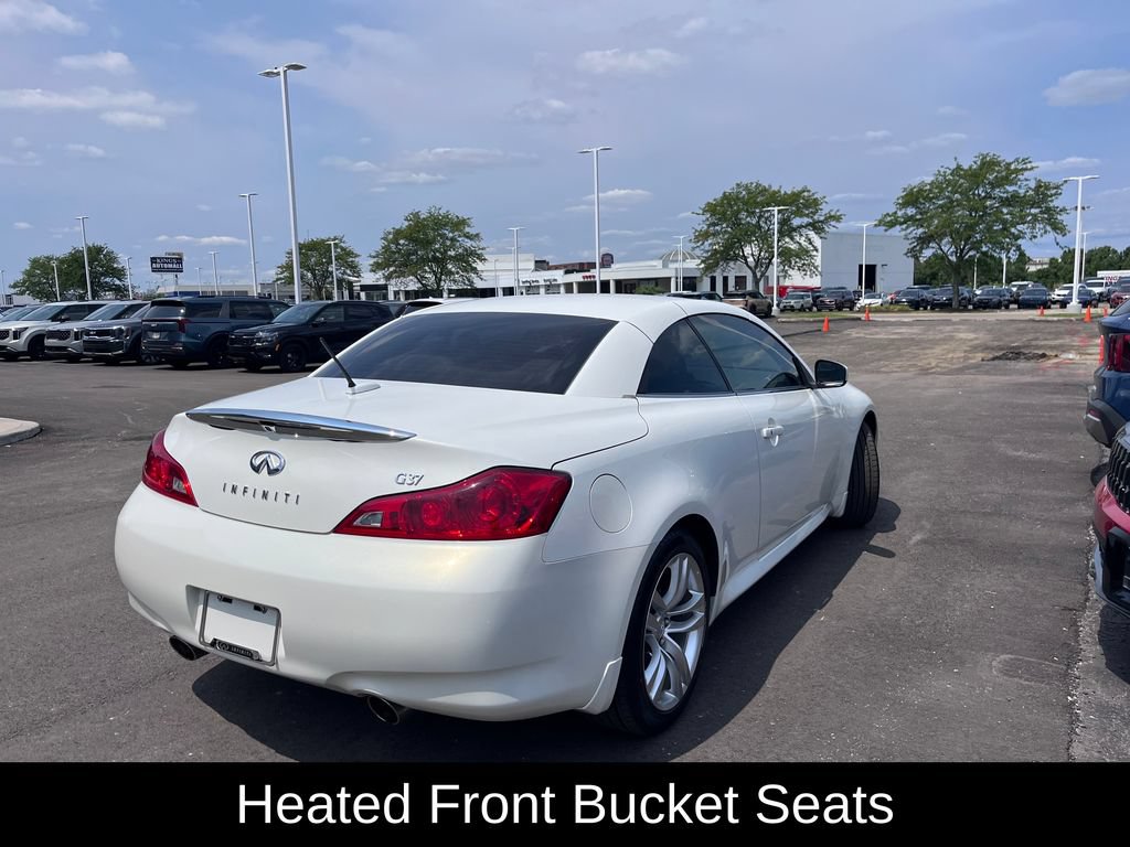 Used 2009 INFINITI G37 Convertible w/ Premium Pkg RWD image 3