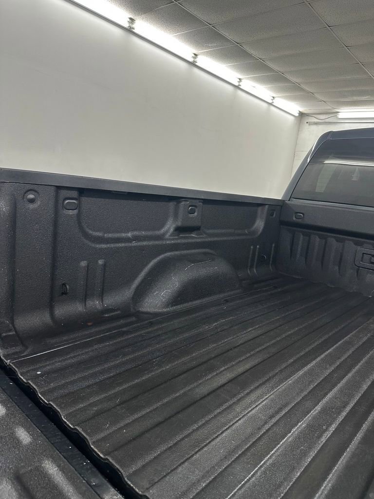 Used 2018 GMC Sierra 1500 SLT w/ SLT Premium Package image 25