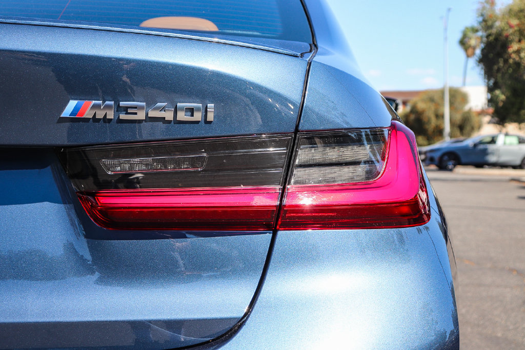 Used 2025 BMW M340i RWD image 7