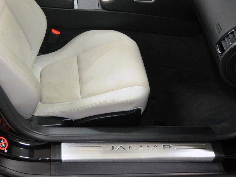 Used 2016 Jaguar F-TYPE Convertible image 26