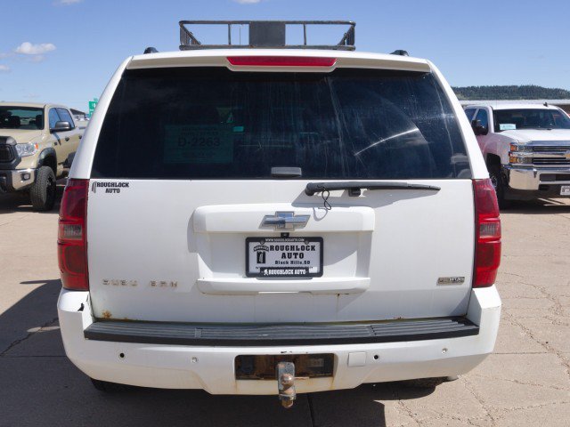 Used 2009 Chevrolet Suburban LT w/ Luxury Package AWD/4WD image 4