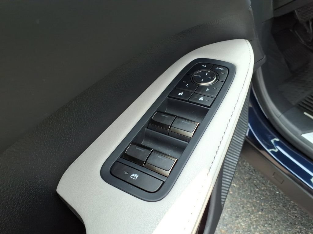 Used 2025 Lexus RX 350h w/ Convenience Package AWD/4WD image 8