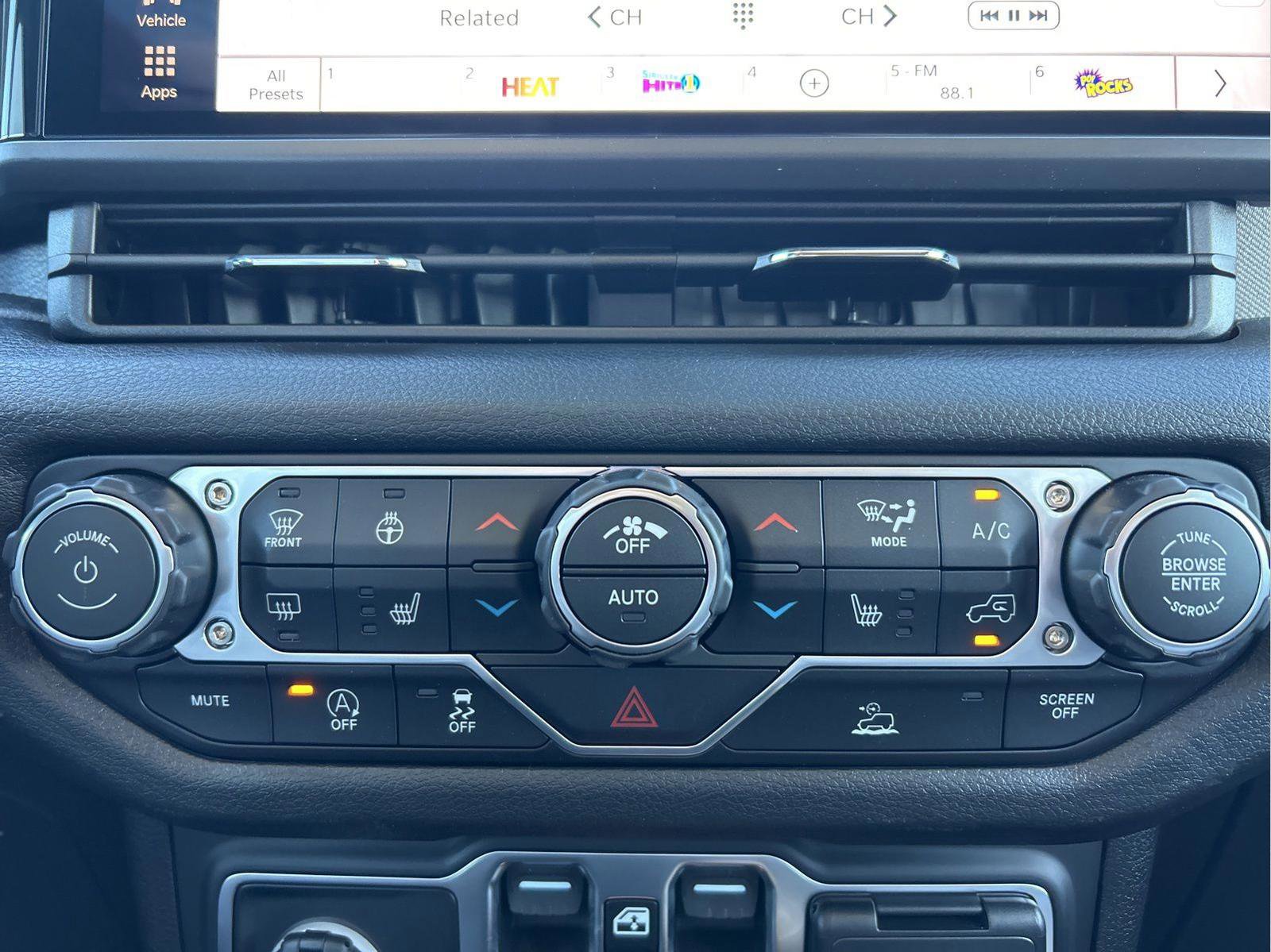 New 2026 Jeep Wrangler Sport S image 19