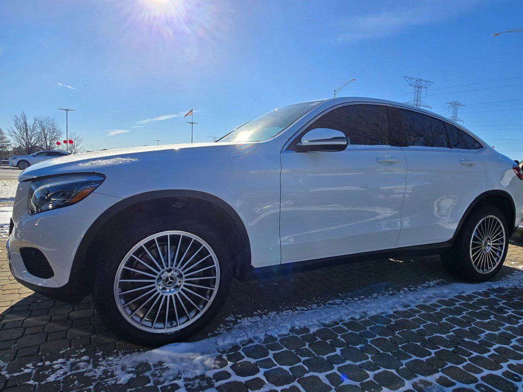 Used 2018 Mercedes-Benz GLC 300 4MATIC Coupe image 3
