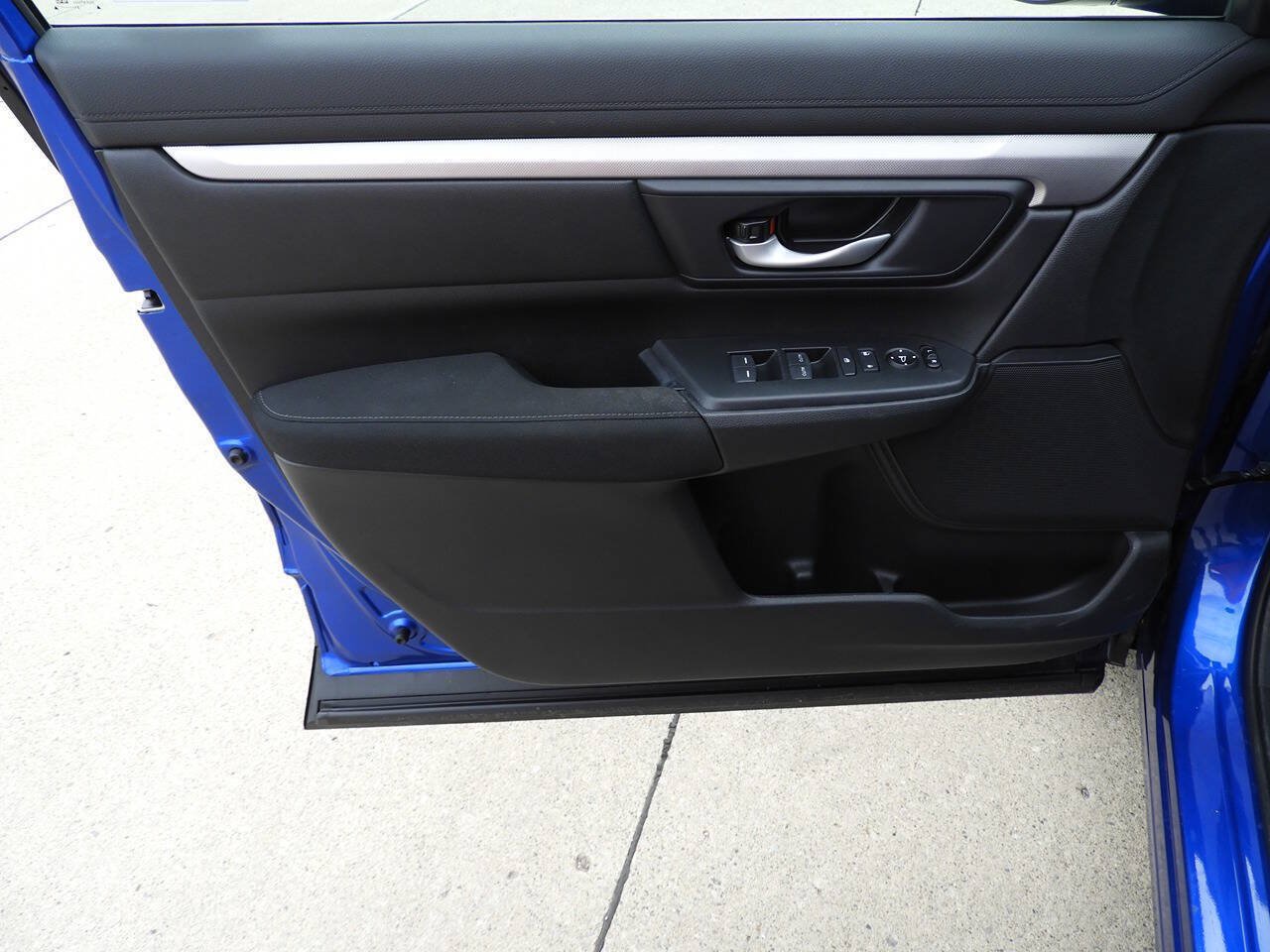 Used 2021 Honda CR-V Special Edition image 17