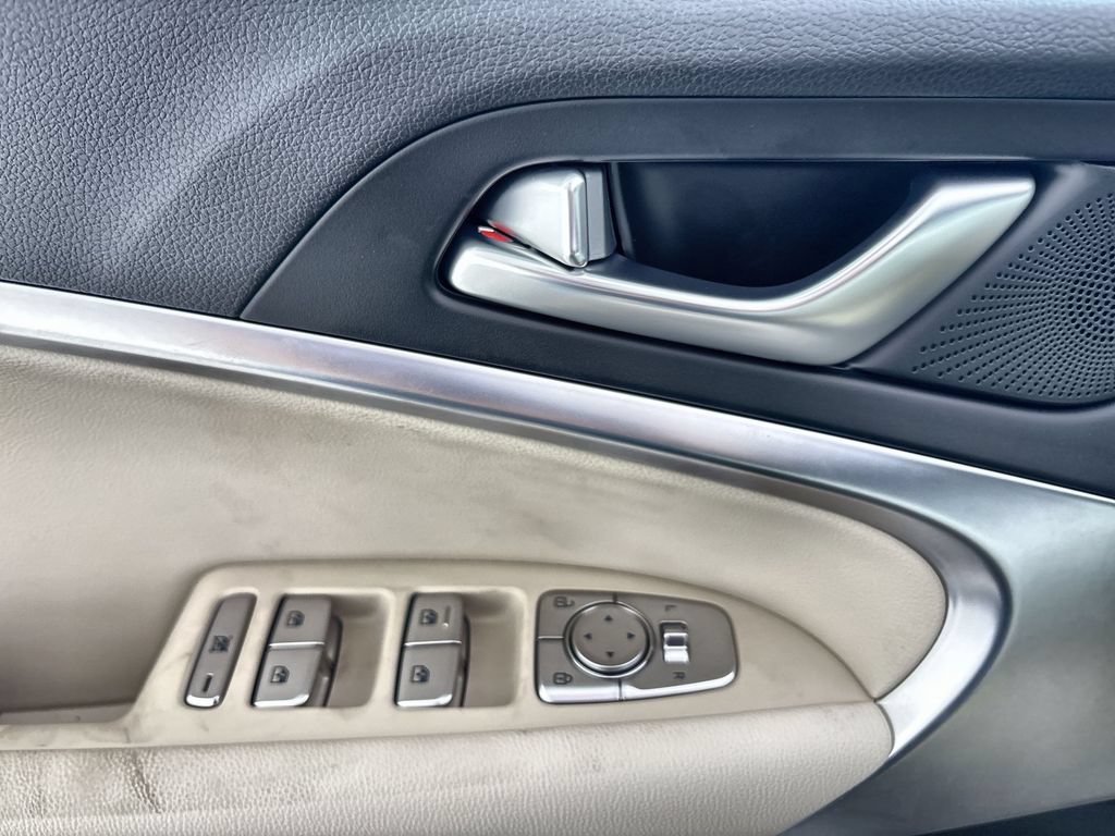 New 2026 Genesis G70 2.5T RWD image 15