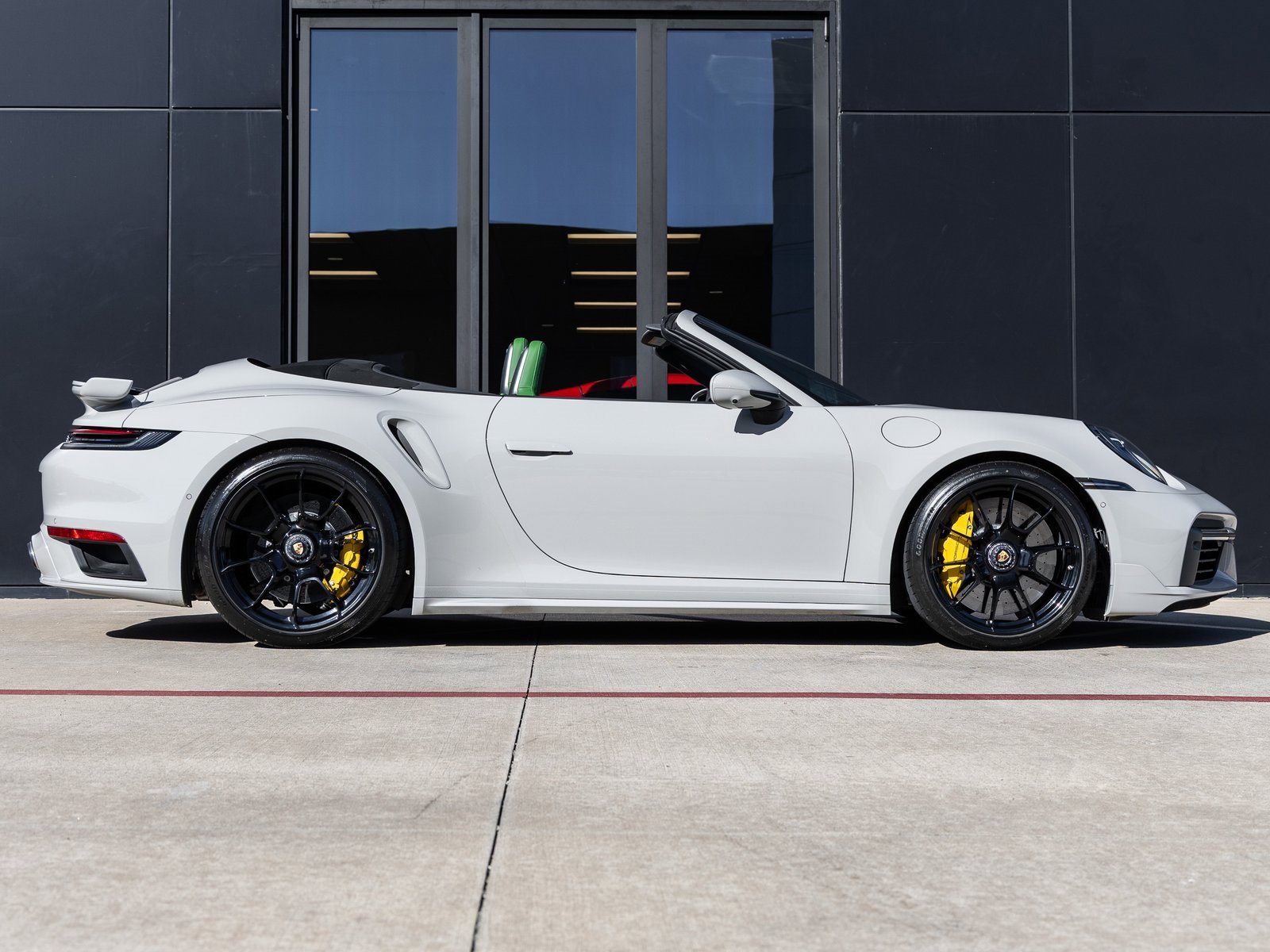 Certified 2022 Porsche 911 Turbo S w/ 911 Turbo Sportdesign Package image 13