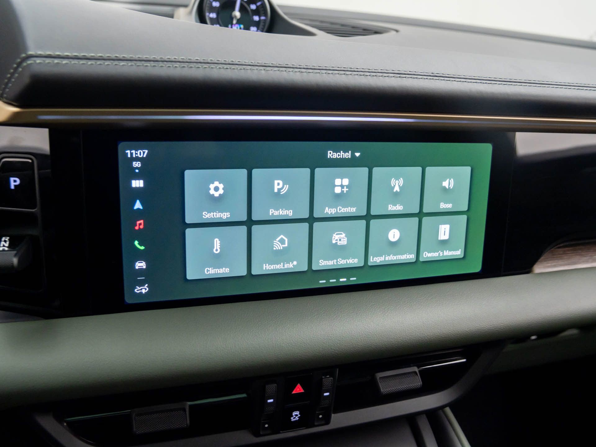 Certified 2024 Porsche Macan 4 Electric image 28