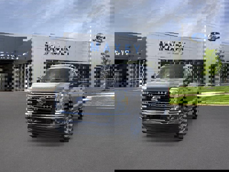 New 2026 Ford F350 XLT image 2