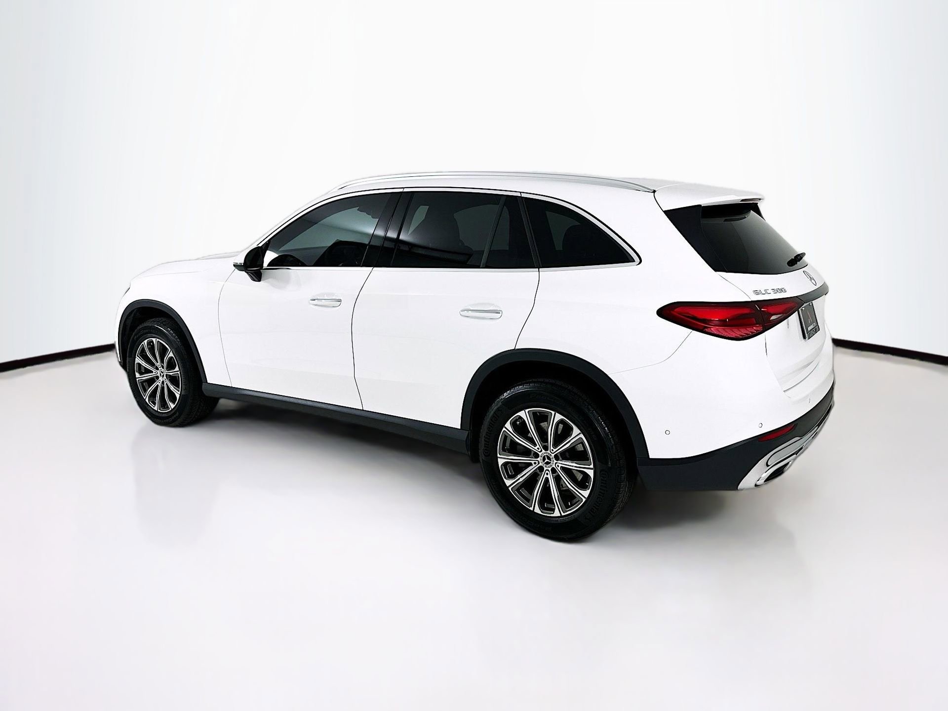 Used 2024 Mercedes-Benz GLC 300 image 6