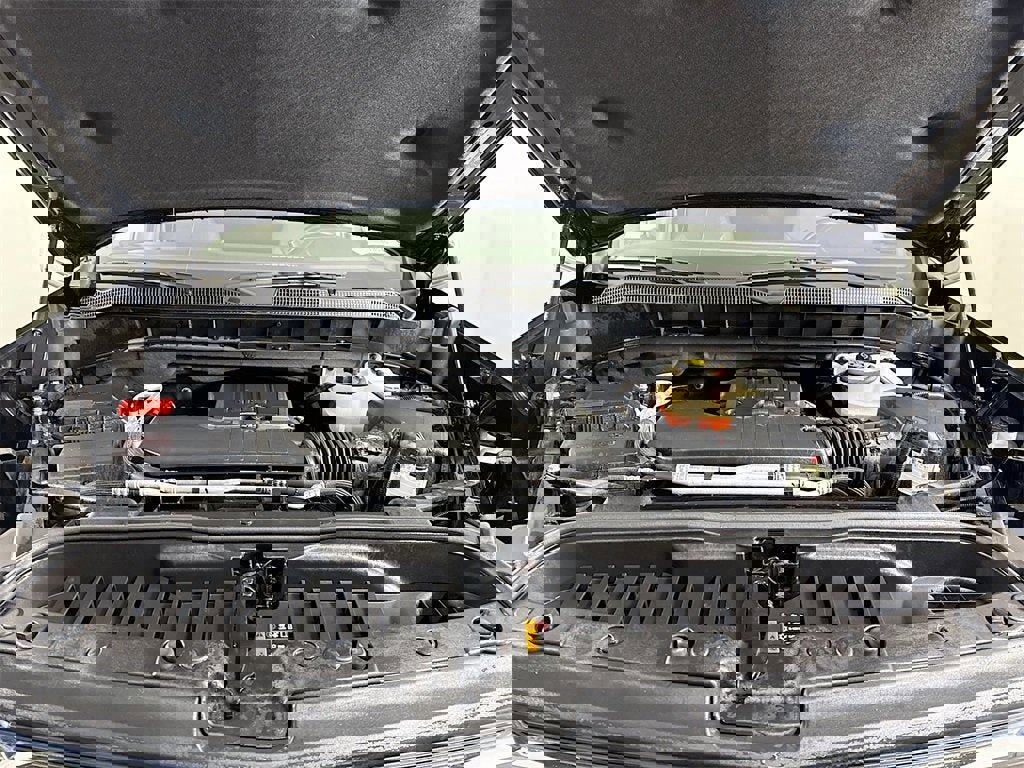 Used 2024 Chevrolet Silverado 1500 LT image 22