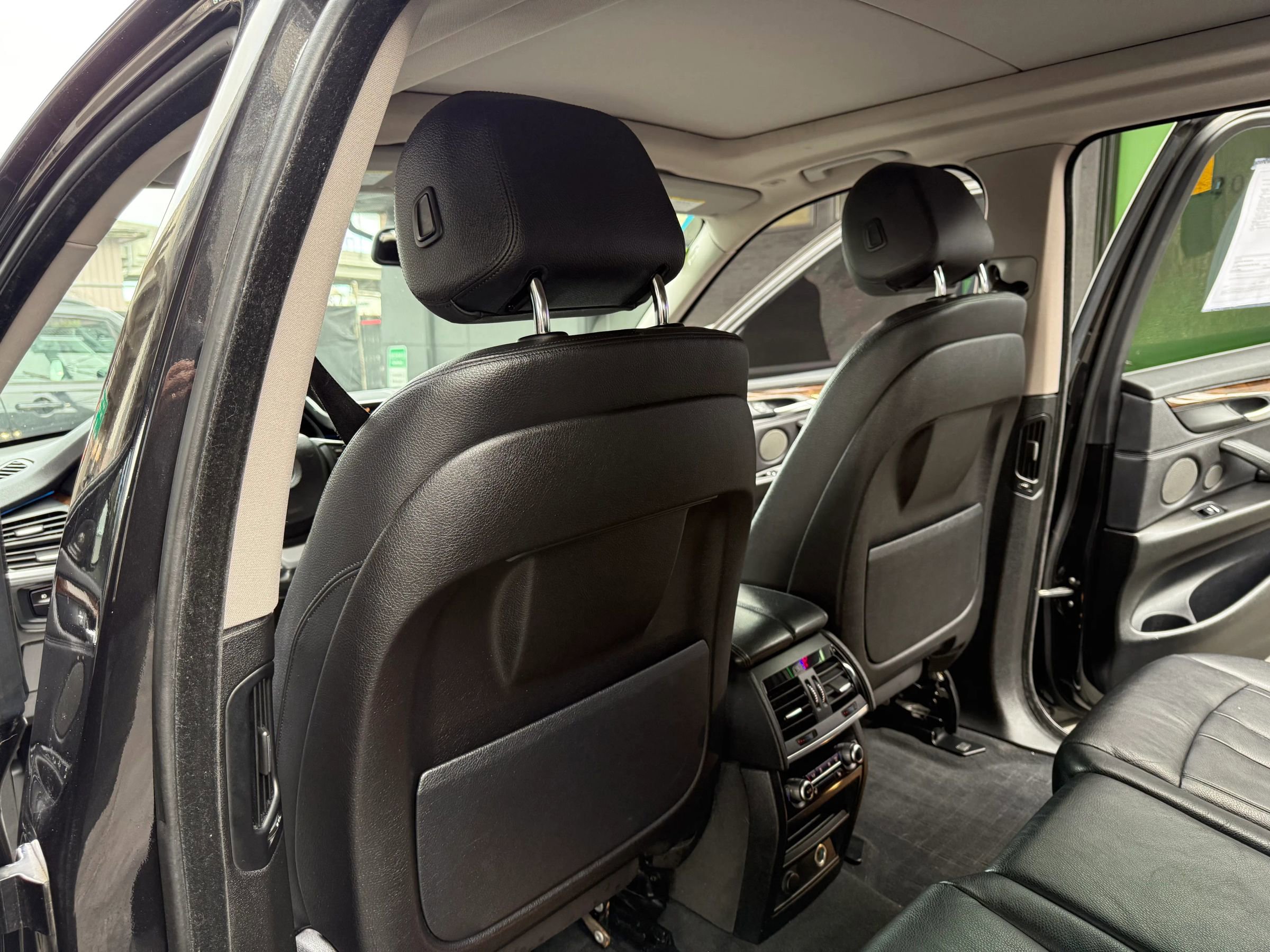 Used 2015 BMW X5 xDrive35i image 14