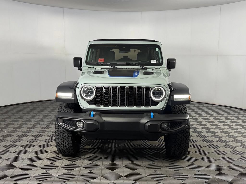 Used 2024 Jeep Wrangler Unlimited Rubicon 4xe AWD/4WD image 5