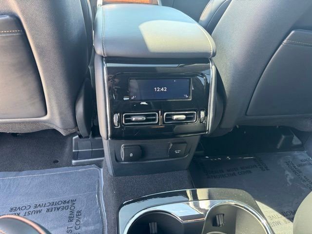 Used 2025 Lincoln Aviator Black Label w/ Black Label Special Edition image 18