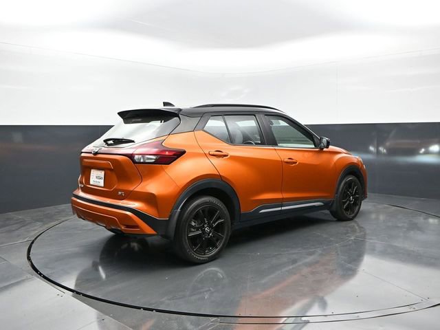 Used 2022 Nissan Kicks SR w/ Premium Package FWD image 8