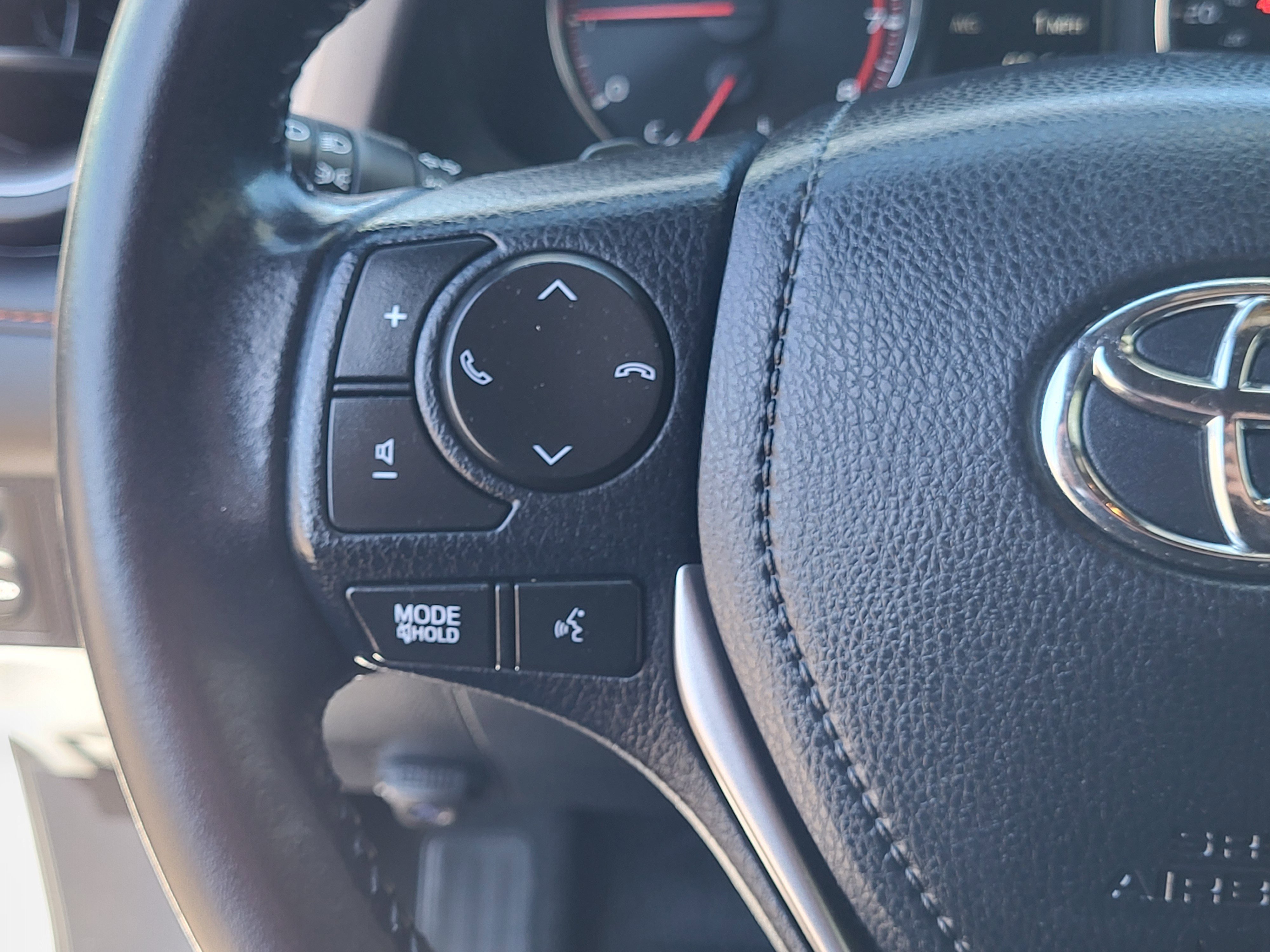 Certified 2016 Toyota RAV4 SE AWD/4WD image 15