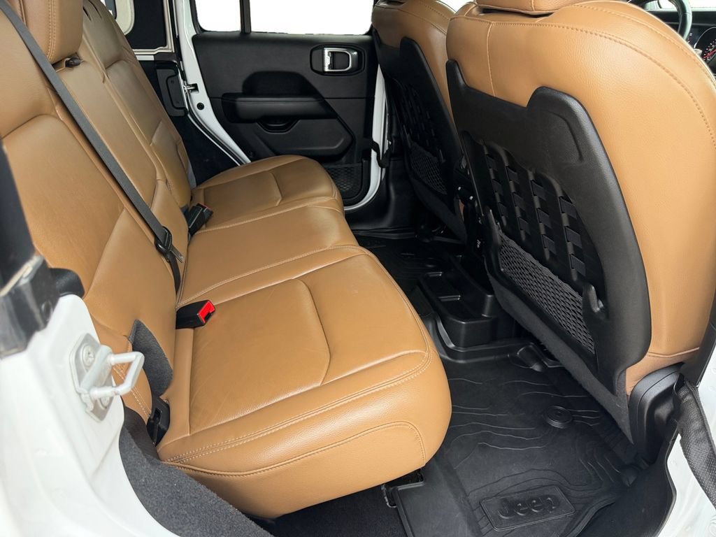Used 2021 Jeep Wrangler Unlimited Rubicon AWD/4WD image 17