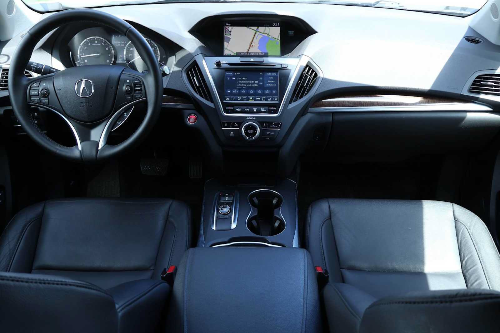 Used 2018 Acura MDX w/ Technology Package FWD image 10