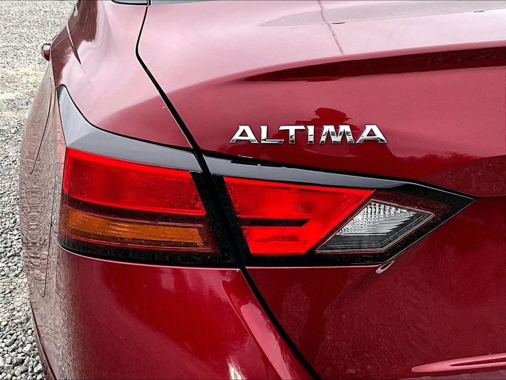 Used 2022 Nissan Altima 2.0 SR image 28