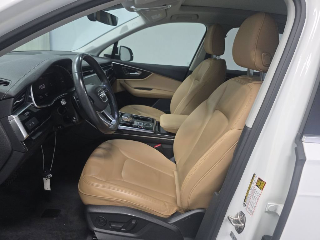 Used 2023 Audi Q7 2.0T Premium Plus w/ Premium Plus Package AWD/4WD image 7