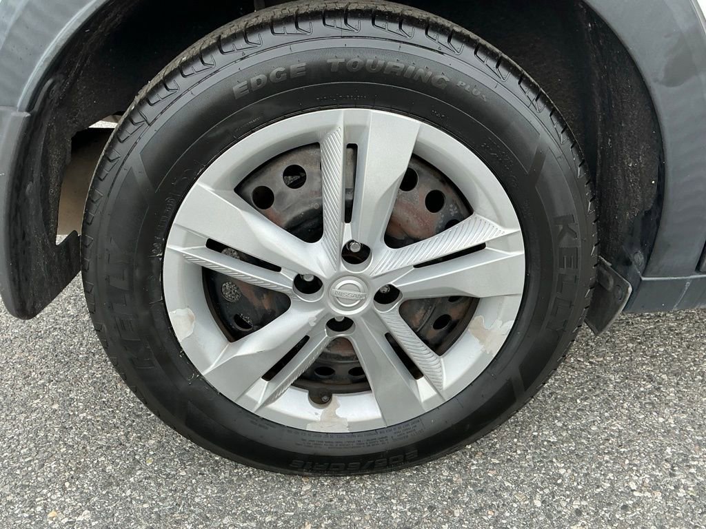 Used 2019 Nissan Kicks S w/ Exterior Package image 16