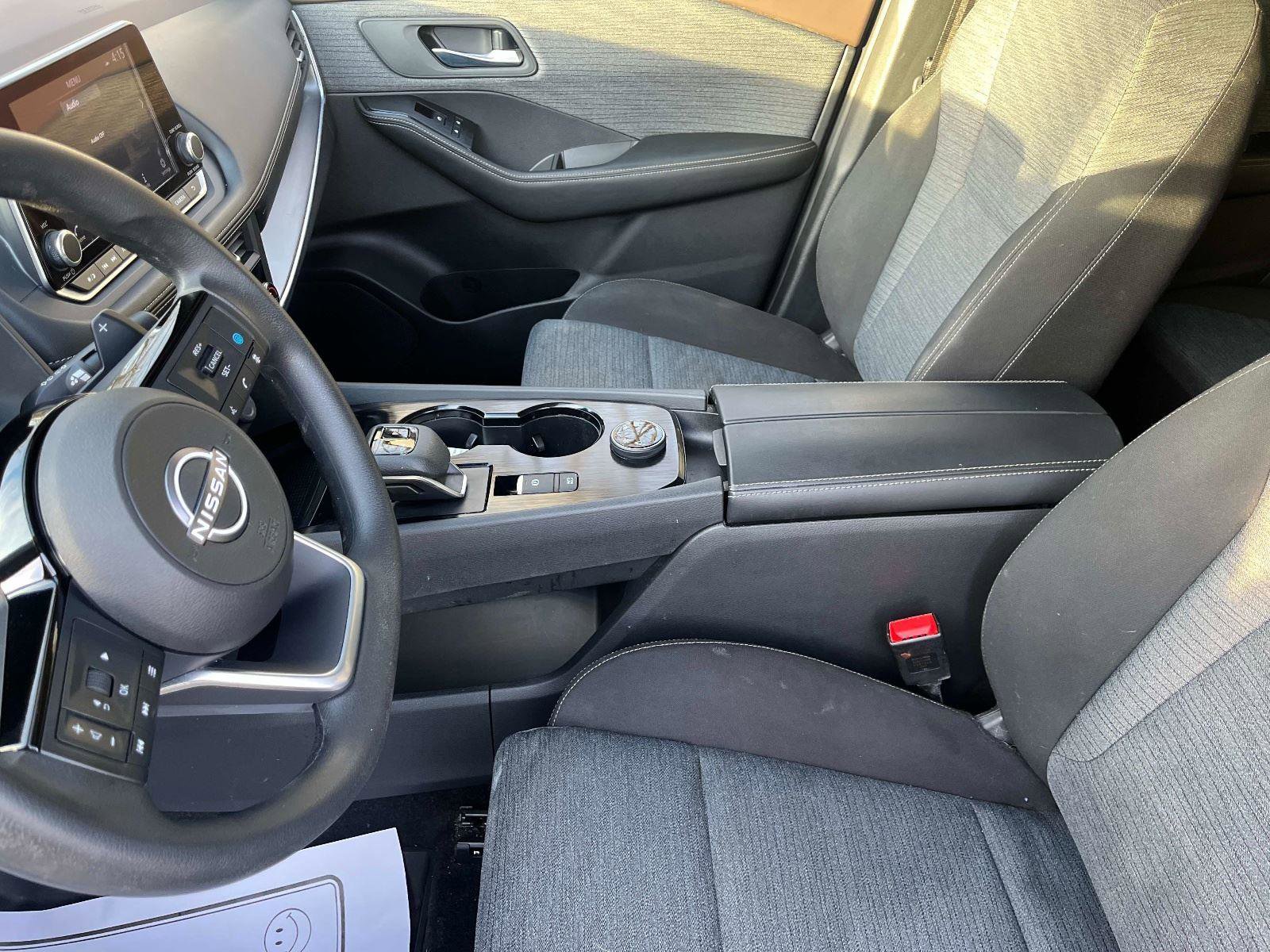 Certified 2023 Nissan Rogue SV image 20