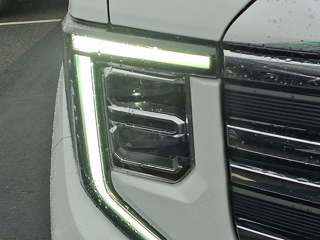 Certified 2024 GMC Sierra 1500 SLT image 9