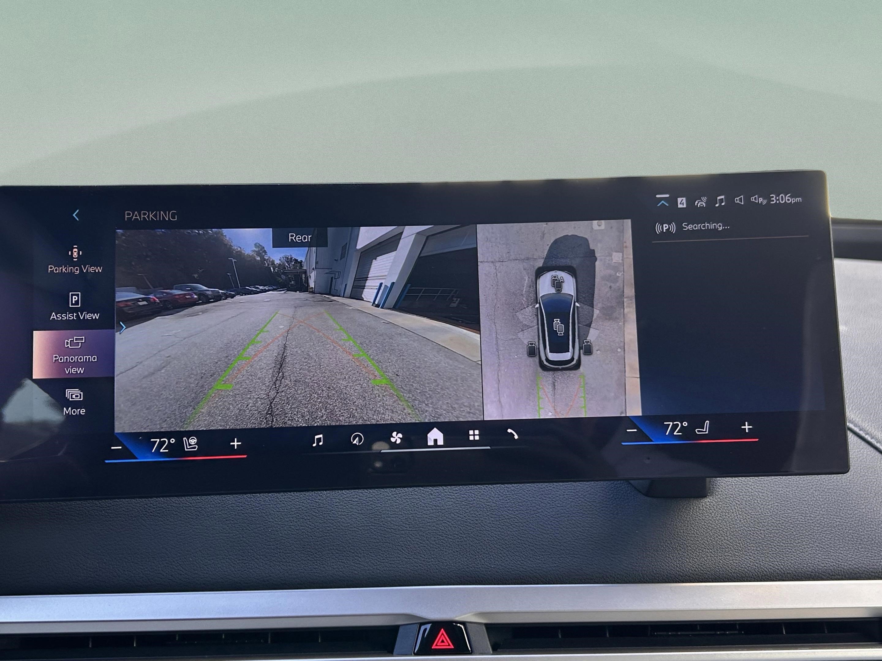 Used 2026 BMW iX xDrive45 w/ Premium Package image 14