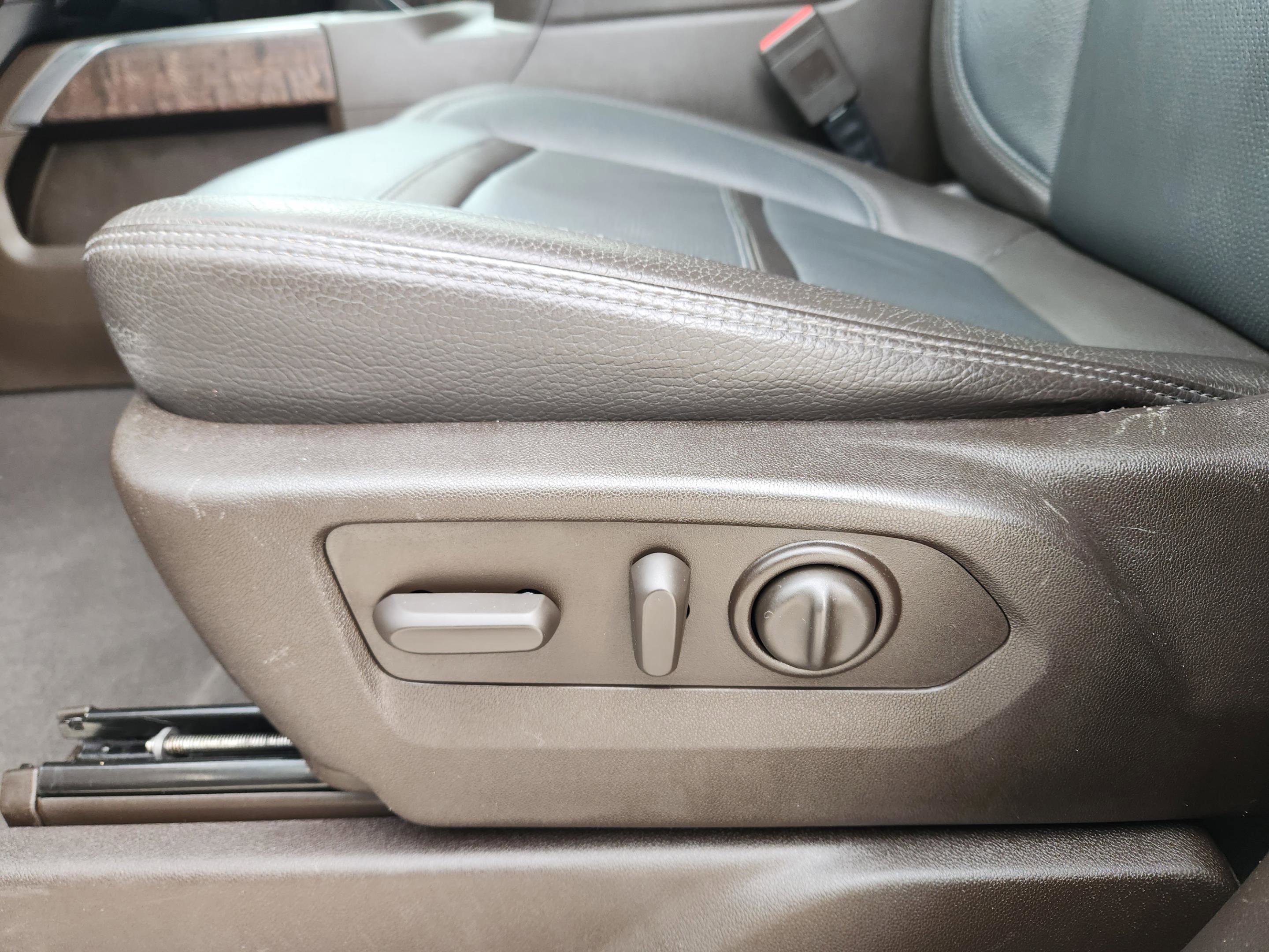 Used 2022 GMC Sierra 1500 Denali w/ Driver Alert Package II image 24