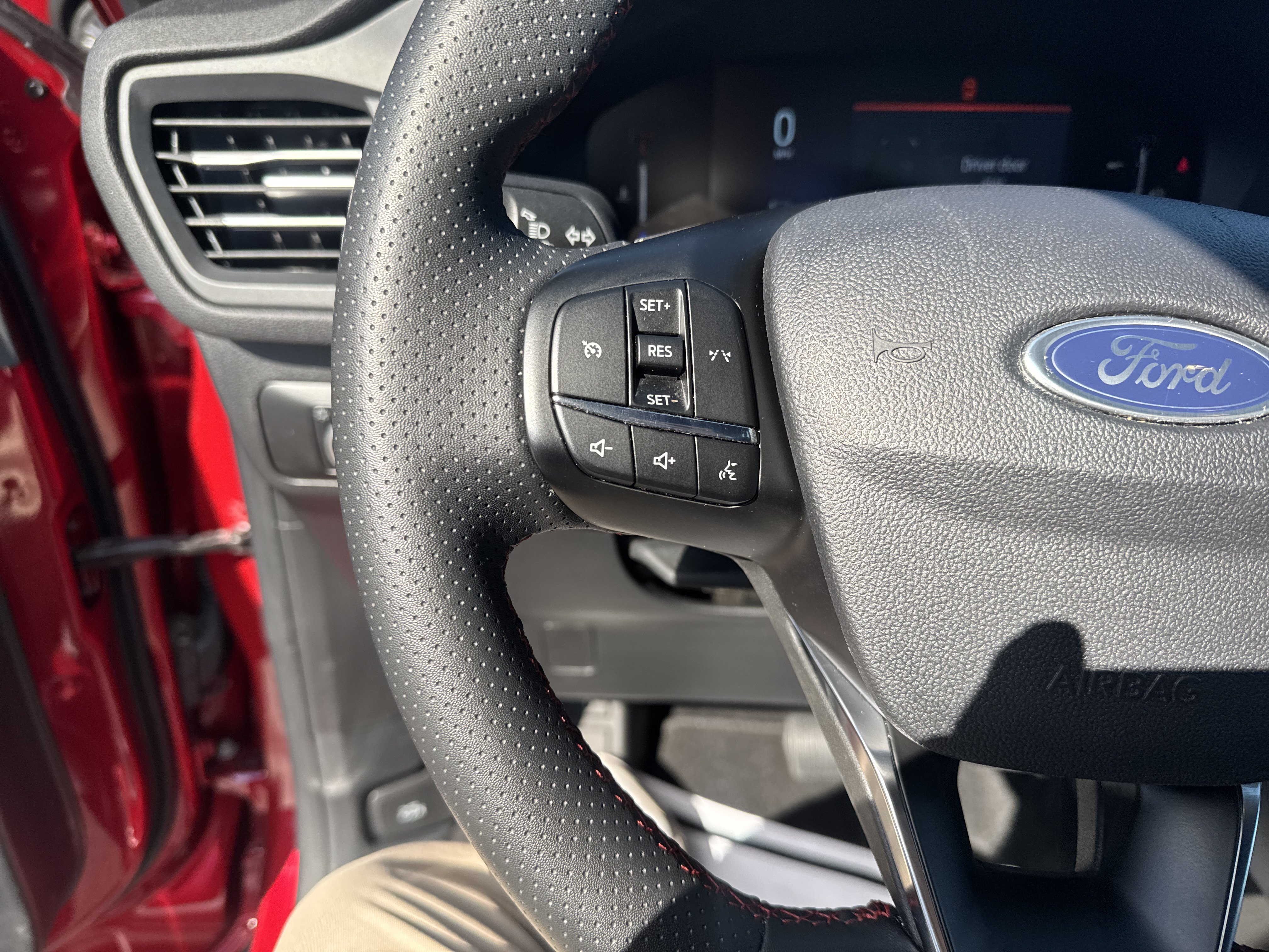 Used 2025 Ford Escape ST-Line AWD/4WD image 19
