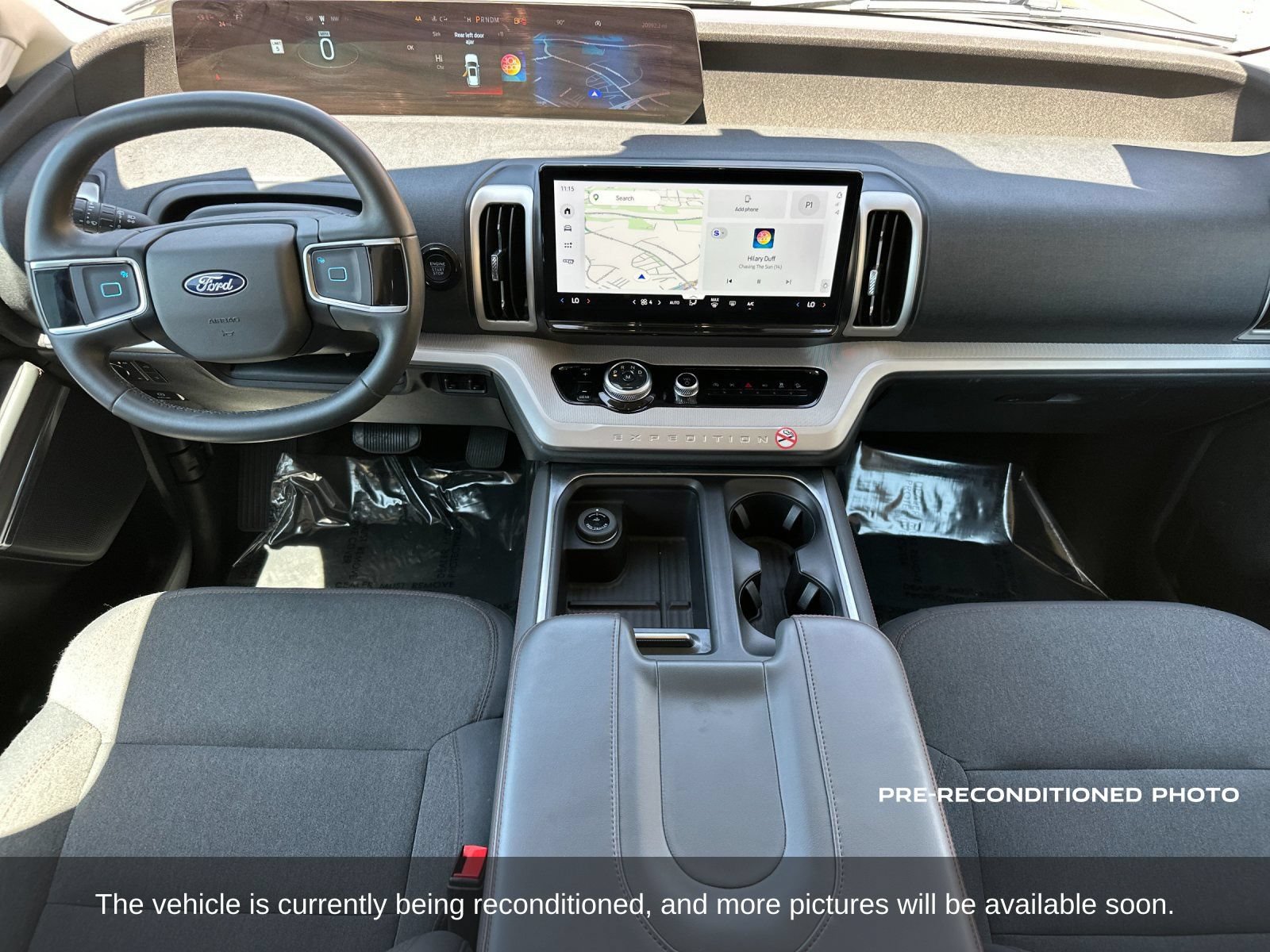 Used 2025 Ford Expedition Active AWD/4WD image 16