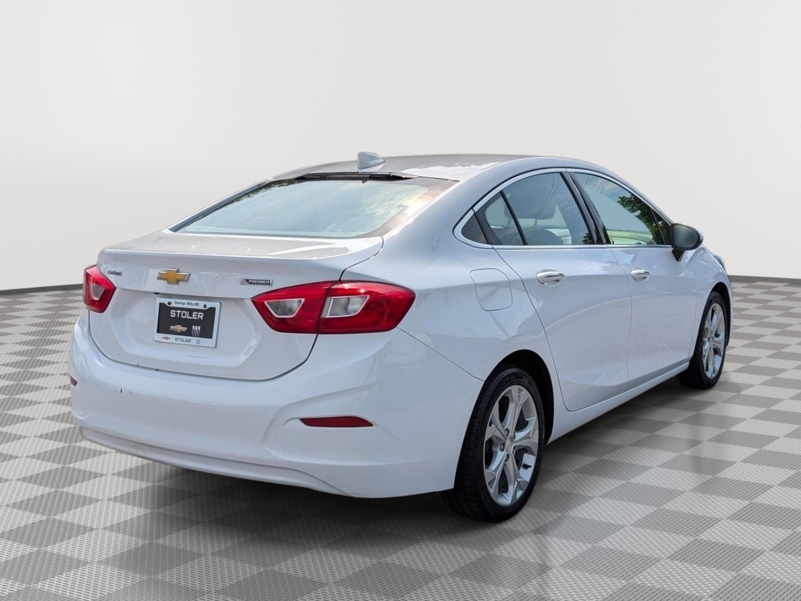 Used 2017 Chevrolet Cruze Premier FWD image 5