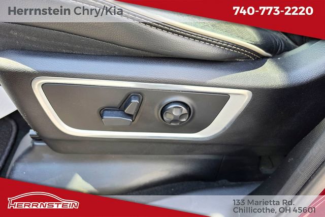 Used 2019 RAM 1500 Laramie AWD/4WD image 11