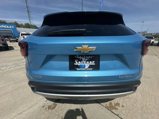 New 2026 Chevrolet Trax LT w/ LT Convenience Package FWD image 32
