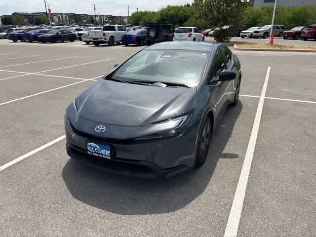 Used 2025 Toyota Prius LE AWD/4WD image 1