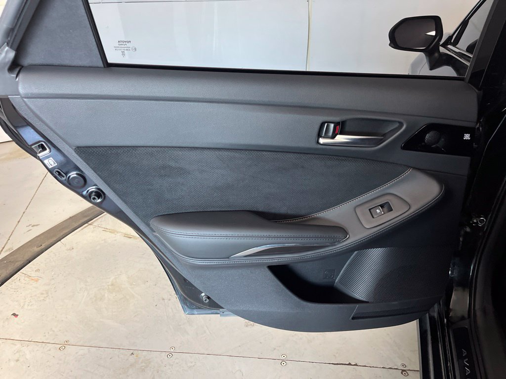Used 2019 Toyota Avalon XSE w/ All Weather Liner Package FWD image 27