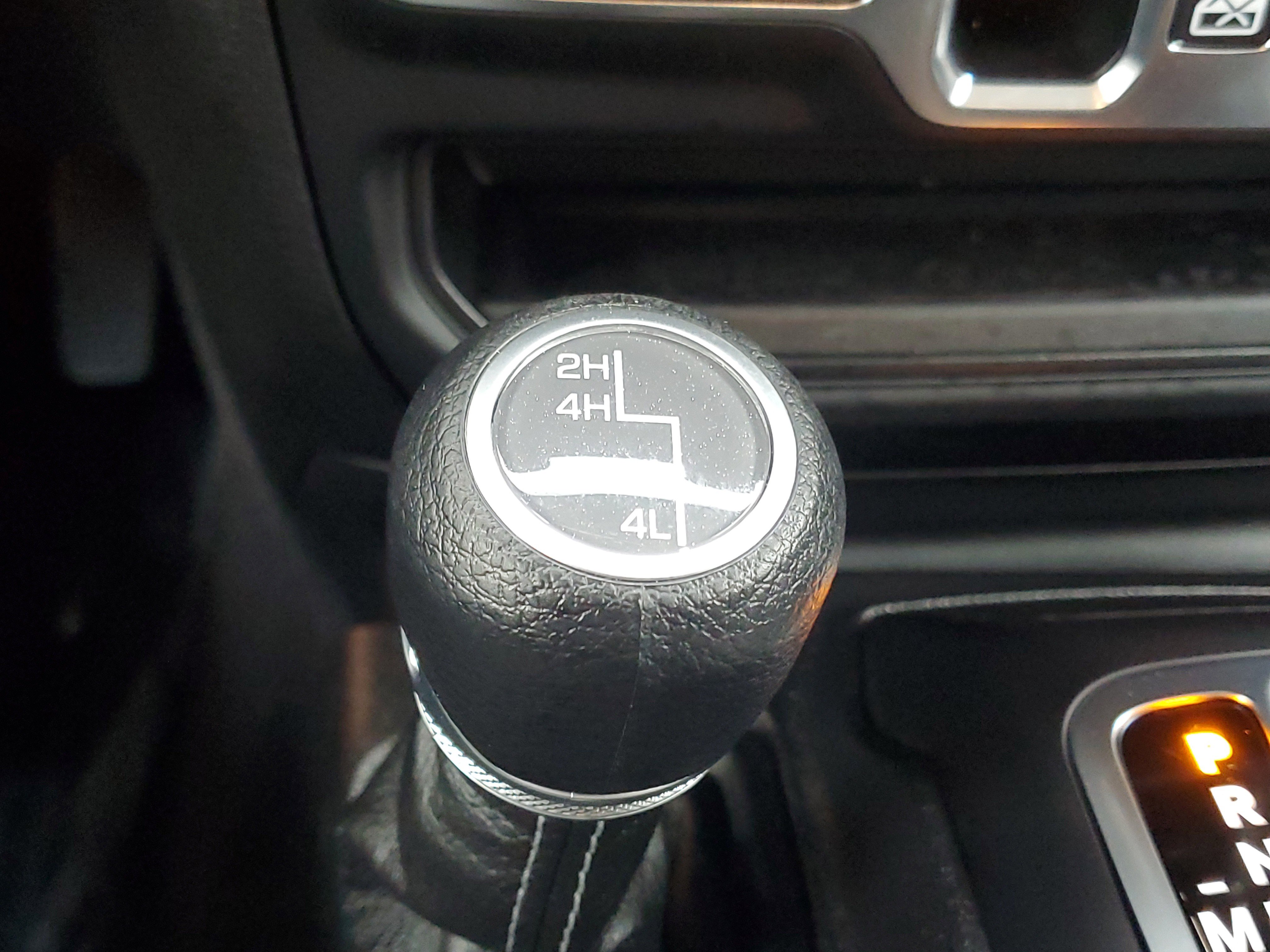 Used 2025 Jeep Wrangler Sport image 26