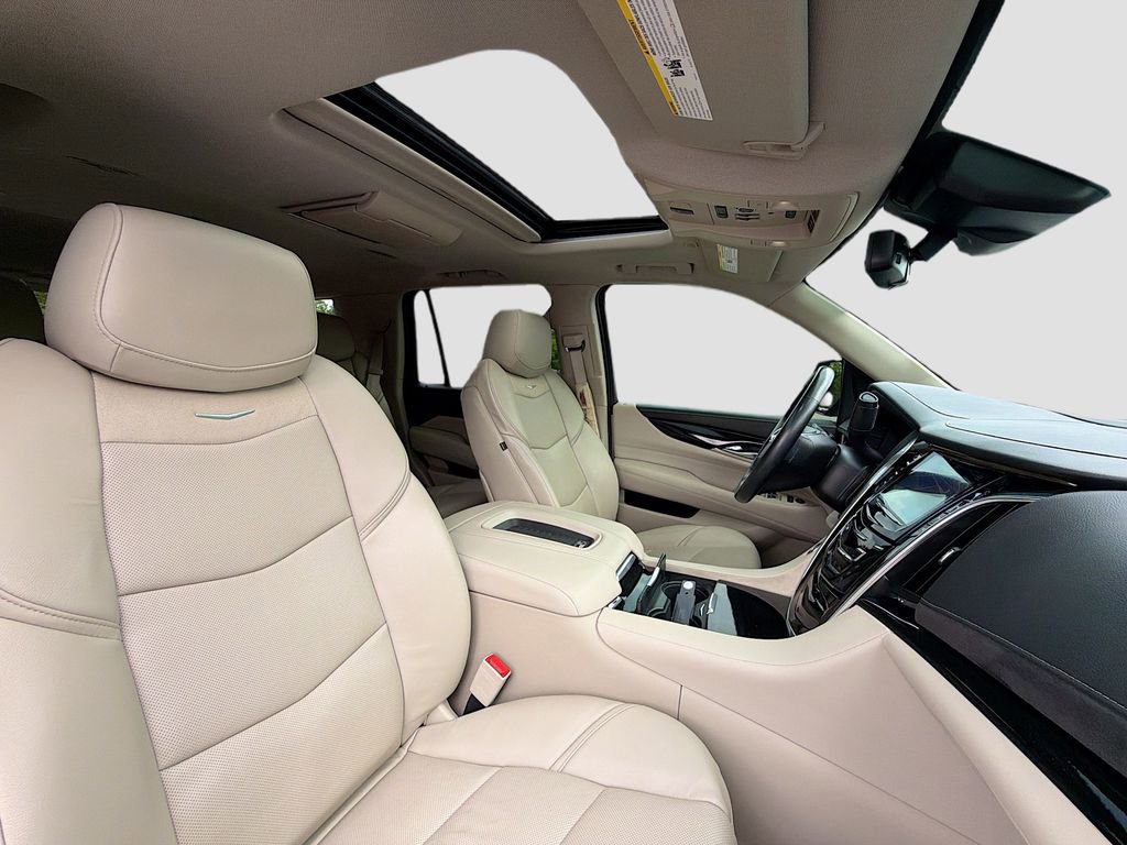 Used 2020 Cadillac Escalade Premium Luxury w/ LPO, Radiant Package RWD image 32