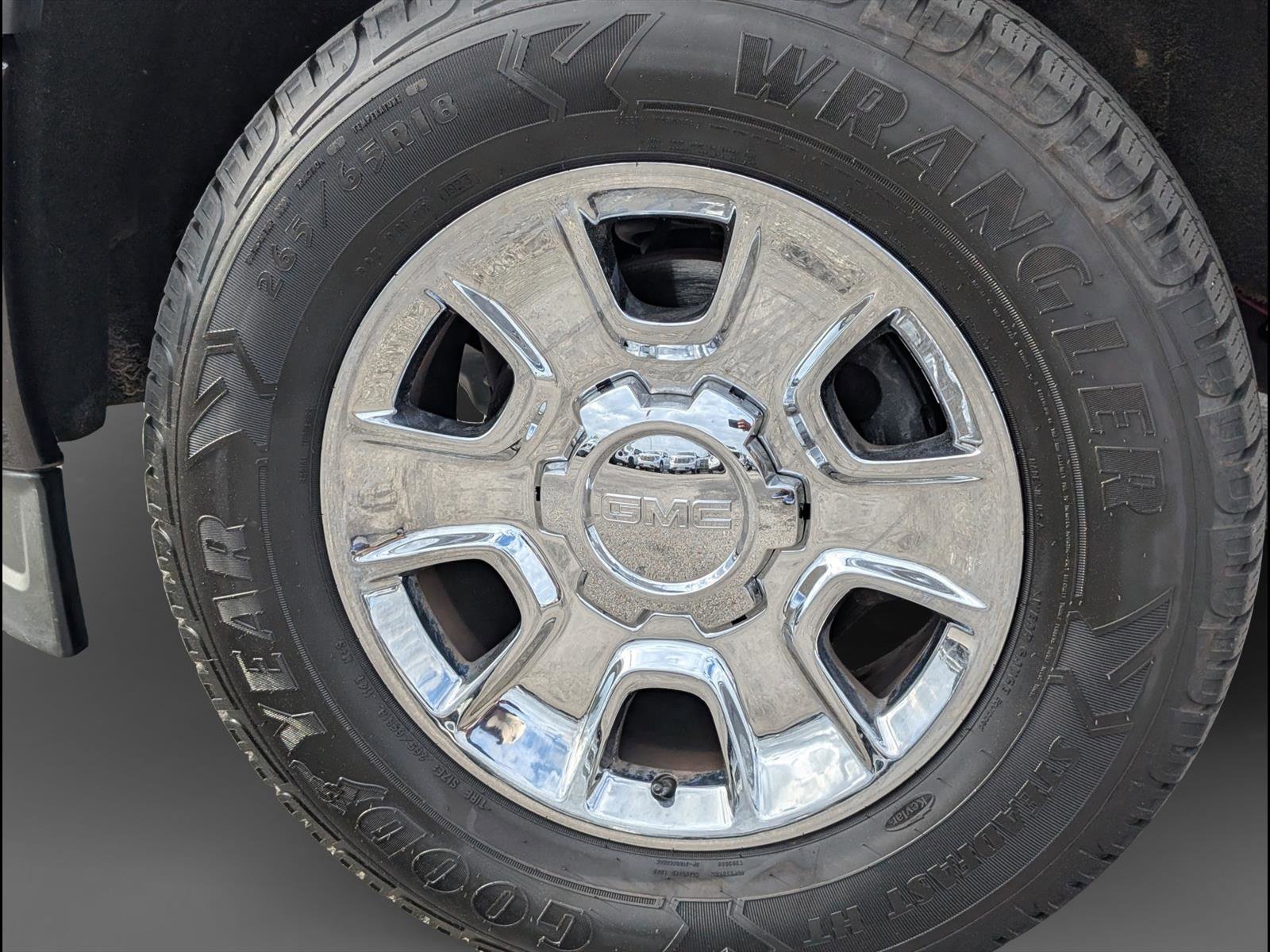Used 2014 GMC Sierra 1500 SLT w/ All-Terrain Package AWD/4WD image 23