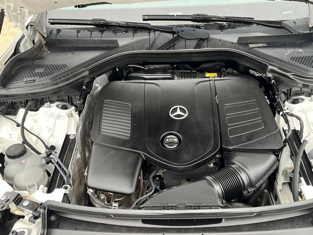 Used 2024 Mercedes-Benz GLC 300 4MATIC image 18