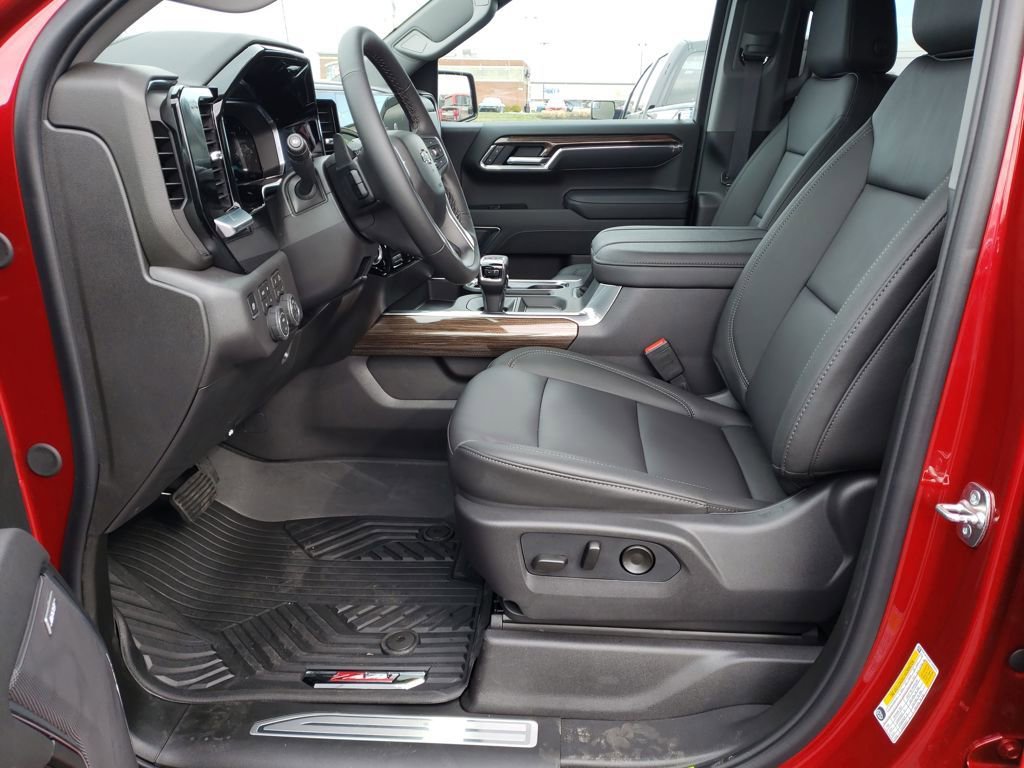 New 2026 Chevrolet Silverado 1500 RST w/ RST All Star Premium Package image 9