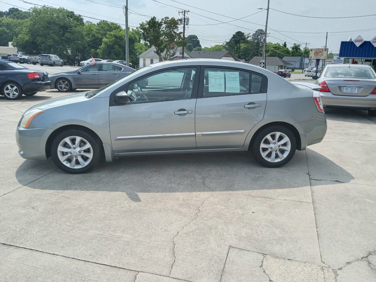 Used 2012 Nissan Sentra 2.0 SL w/ Special Value Pkg image 3