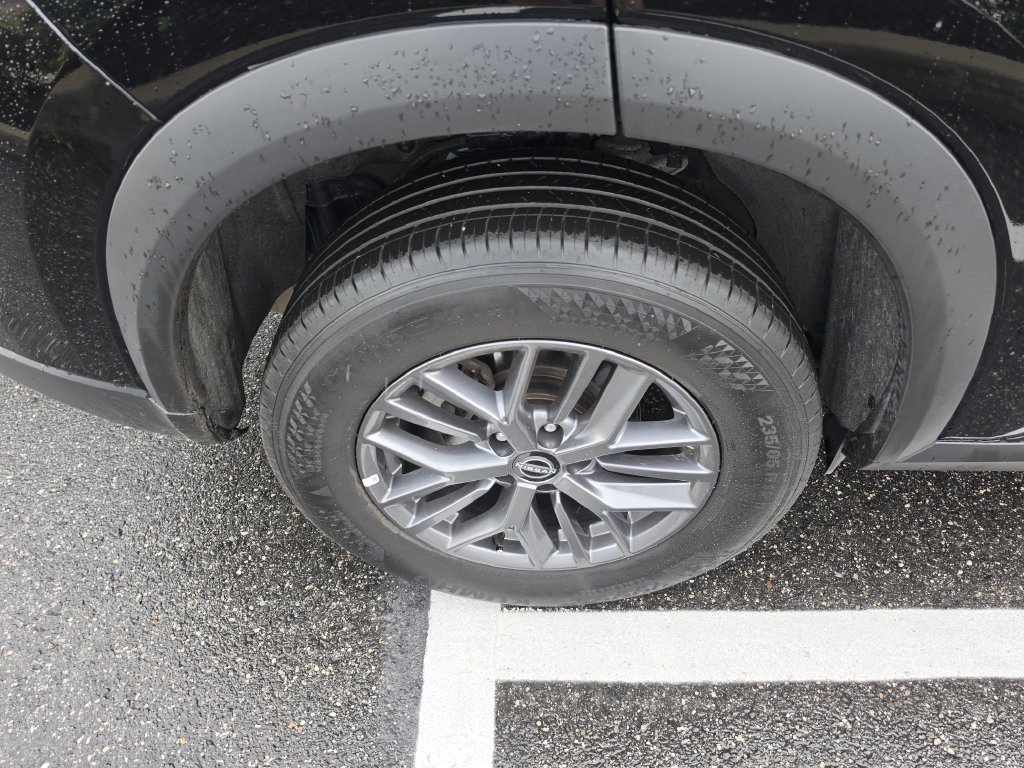 Certified 2026 Nissan Rogue SV AWD/4WD image 10