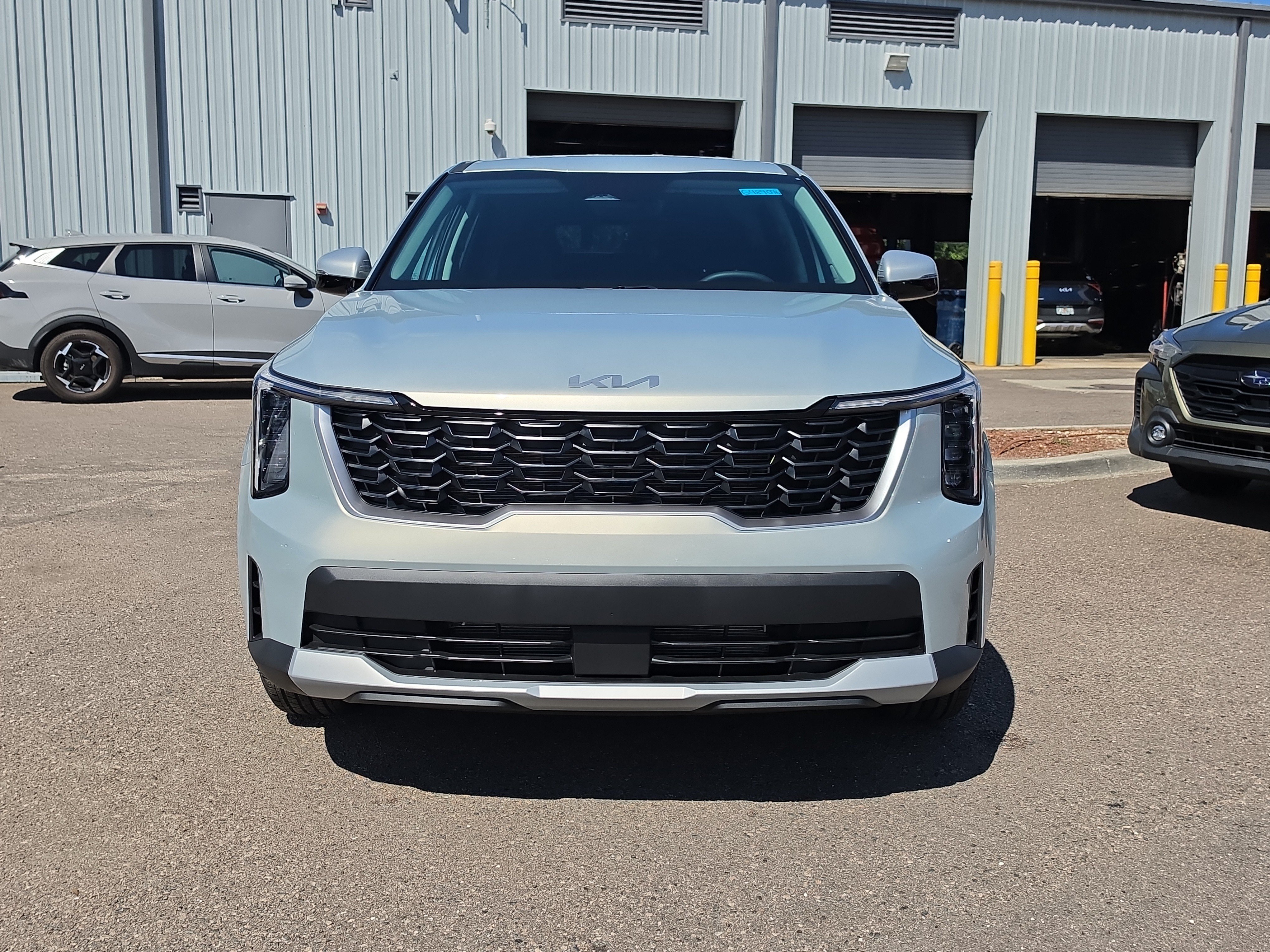 New 2026 Kia Sorento LX FWD image 3