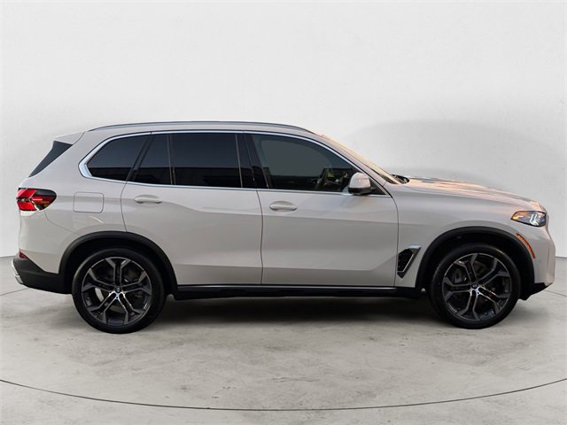 New 2026 BMW X5 xDrive40i w/ Premium Package image 8