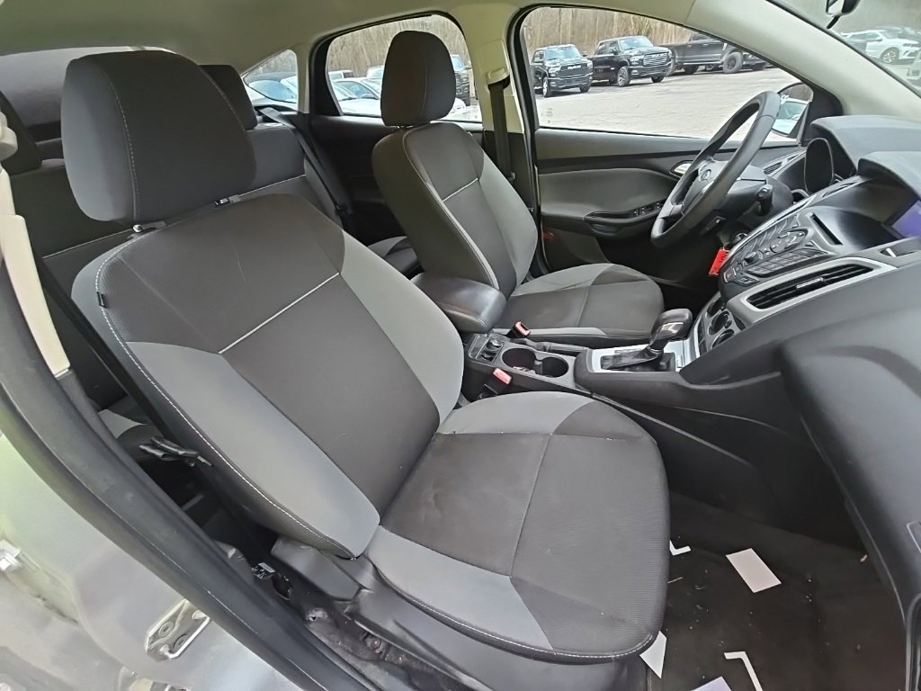Used 2013 Ford Focus SE image 16